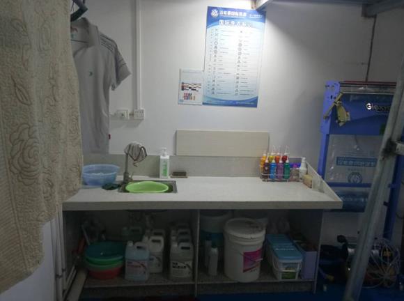 一家干洗店投資成本 主要區(qū)分為兩種形式 一家干洗店投資成本 主要區(qū)分為兩種形式