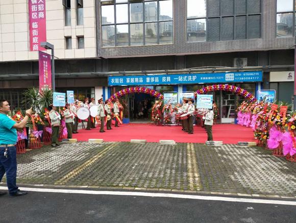 大學生創(chuàng)業(yè)開一家干洗店賺錢嗎 不在話下